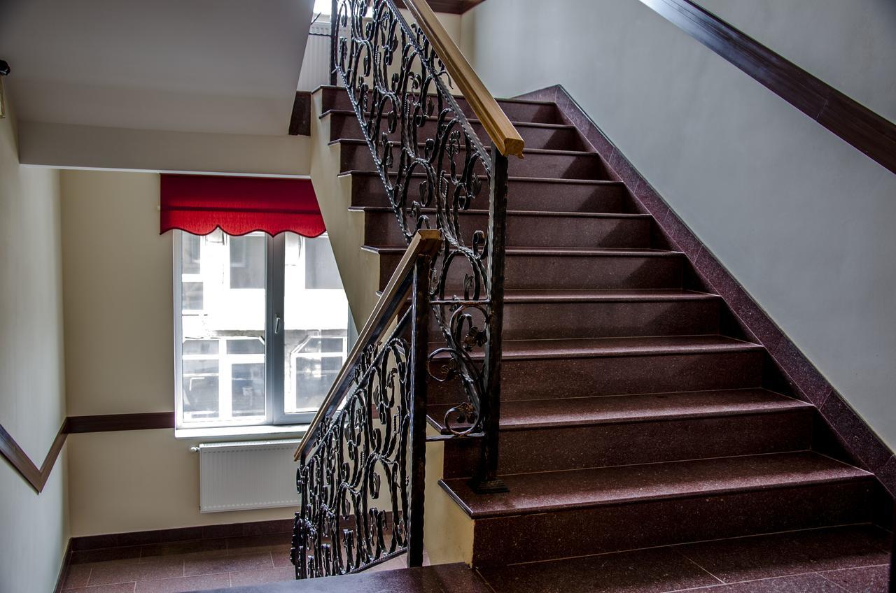 Rubis Hotel Rudozem Bagian luar foto
